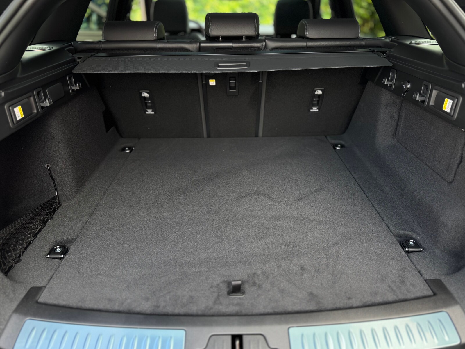 Land Rover Range Rover Velar - zdjęcie 37