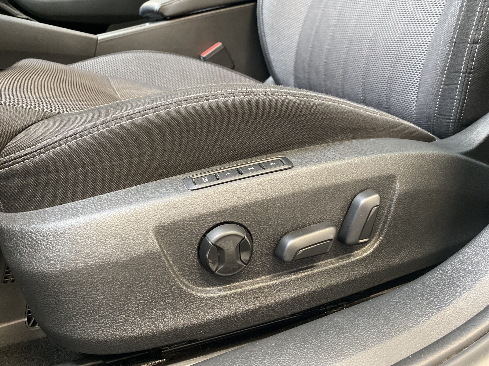 Škoda Superb - zdjęcie 12