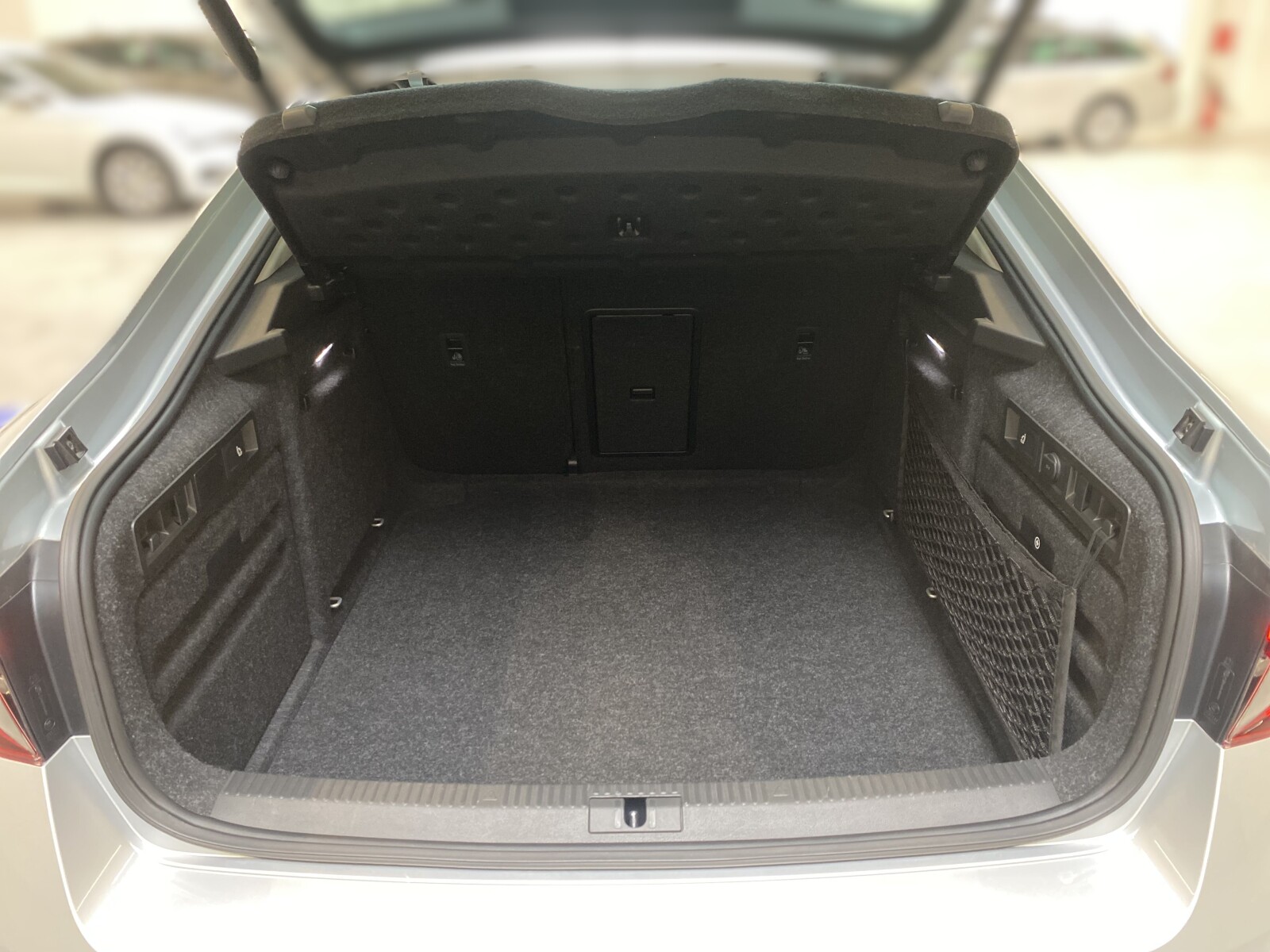 Škoda Superb - zdjęcie 37