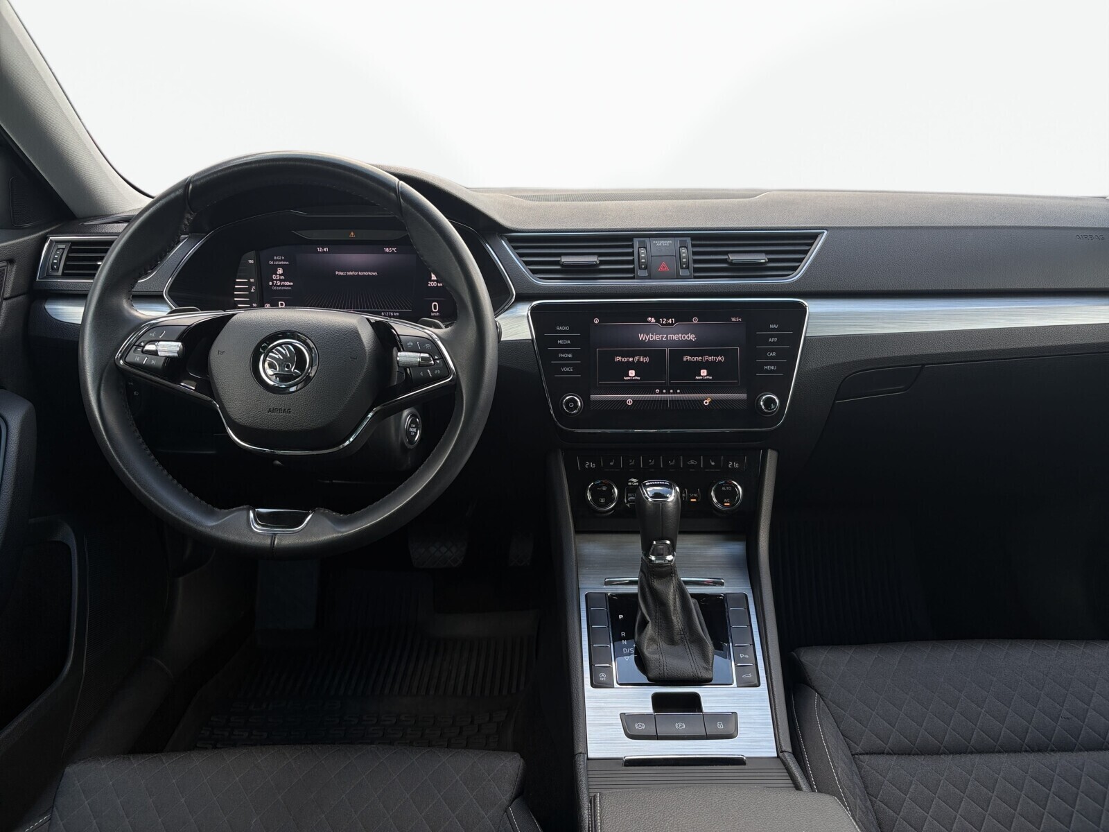 Škoda Superb Combi - zdjęcie 16