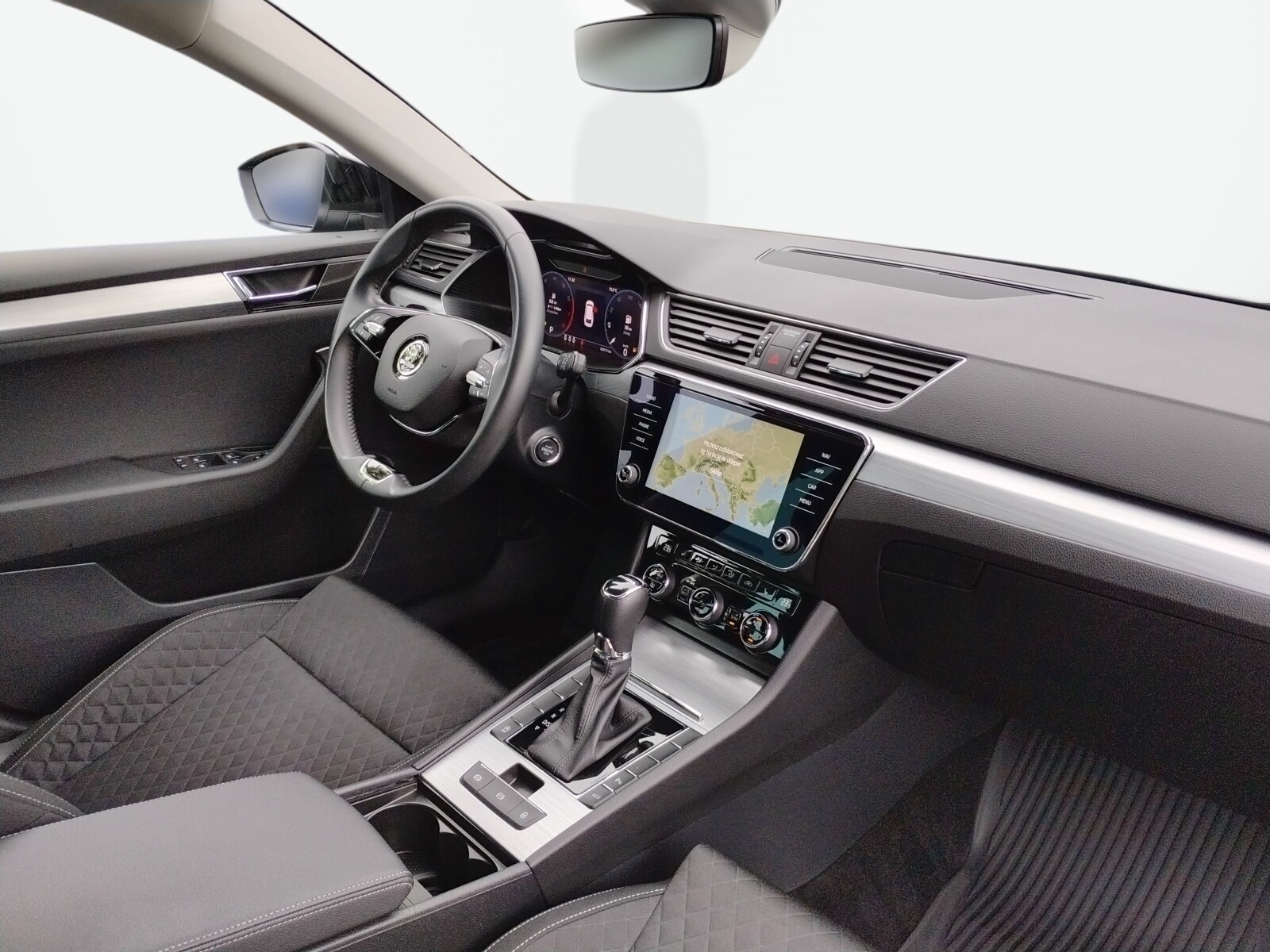 Škoda Superb Combi - zdjęcie 11