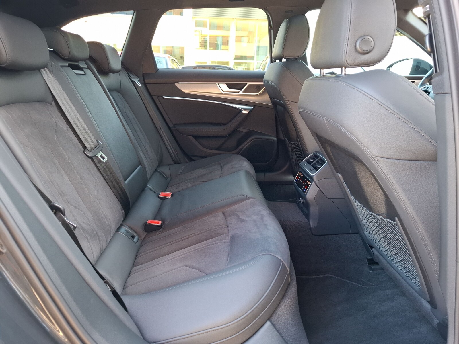 Audi A6 allroad - zdjęcie 18