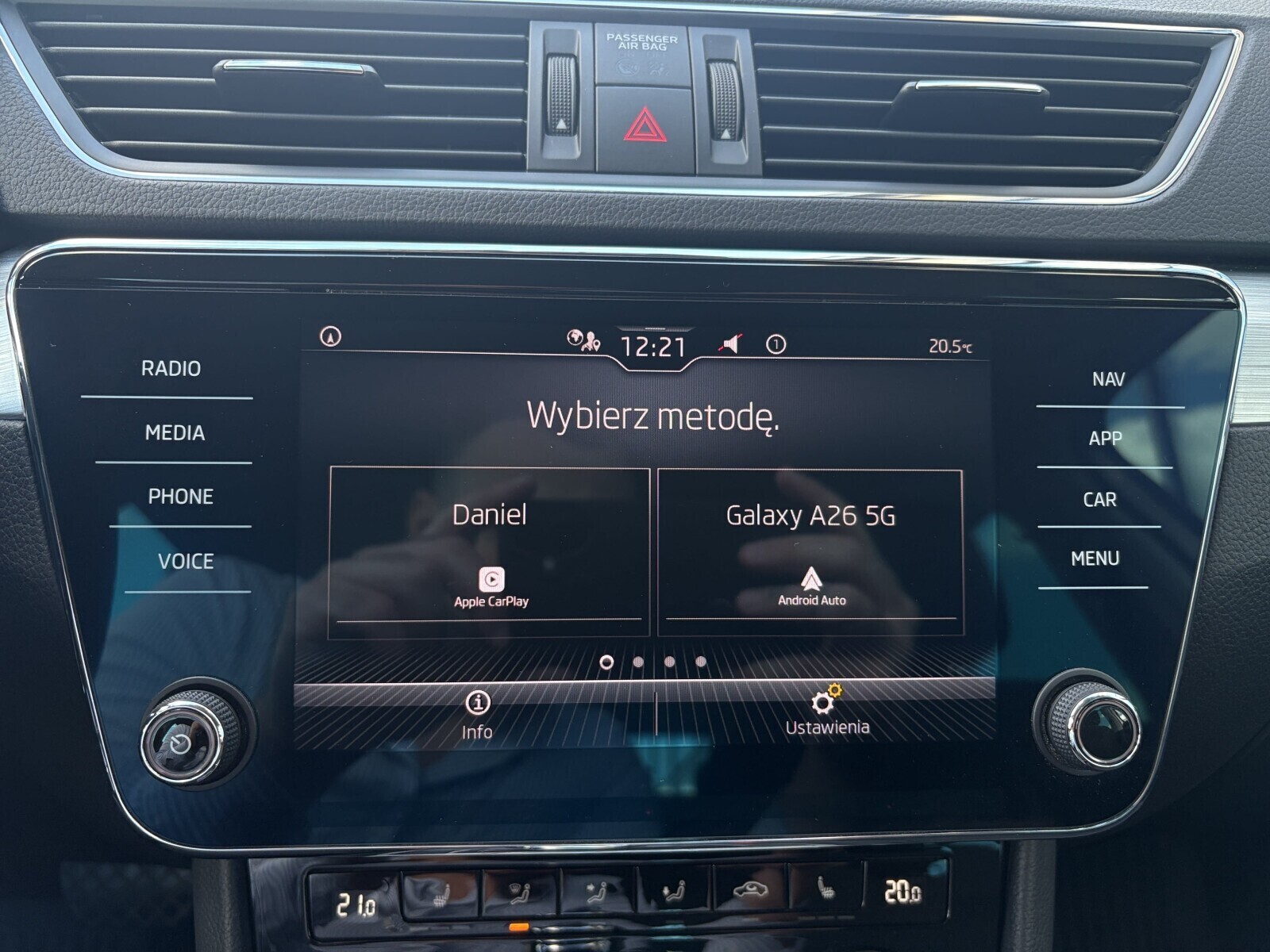 Škoda Superb Combi - zdjęcie 15