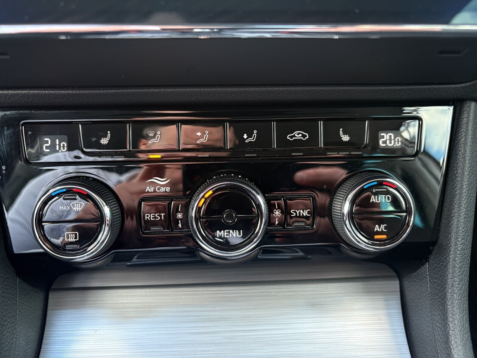 Škoda Superb Combi - zdjęcie 14