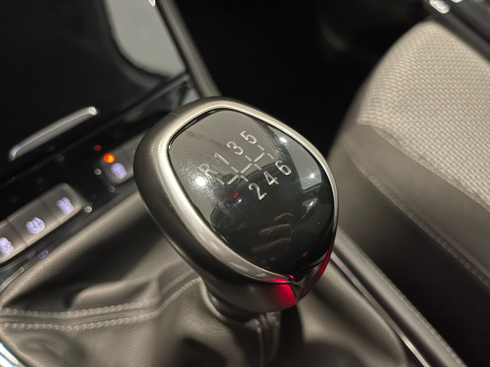 Opel Grandland X - zdjęcie 12