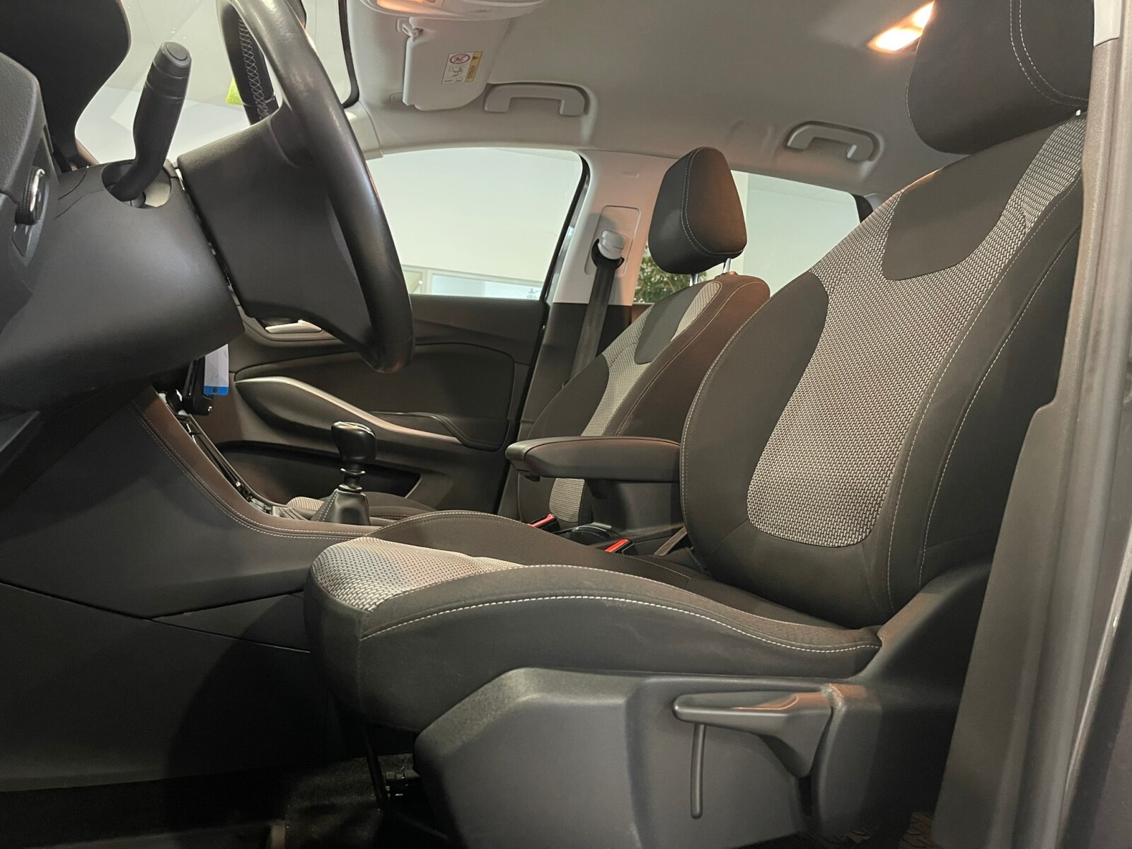 Opel Grandland X - zdjęcie 10