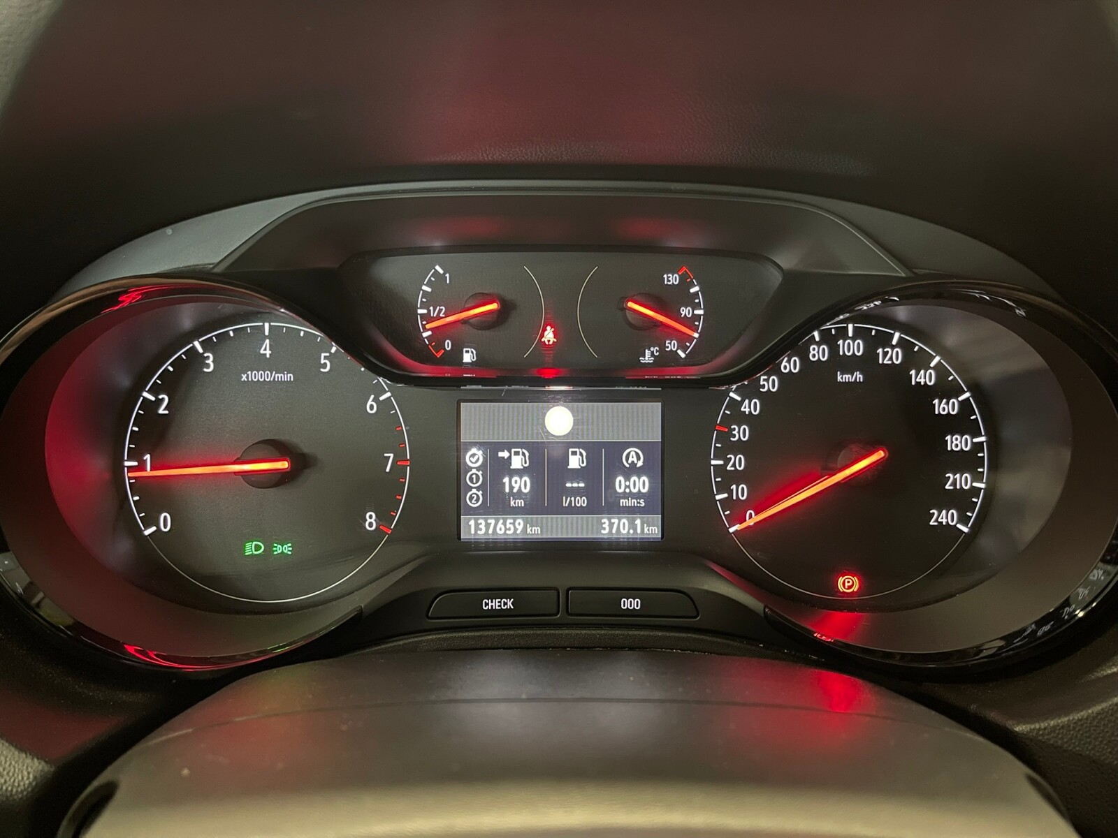 Opel Grandland X - zdjęcie 23