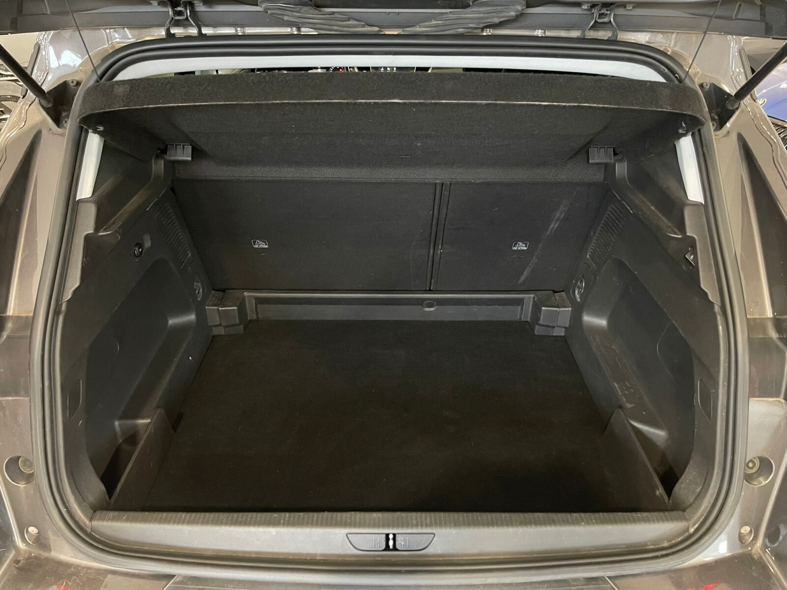 Opel Grandland X - zdjęcie 28