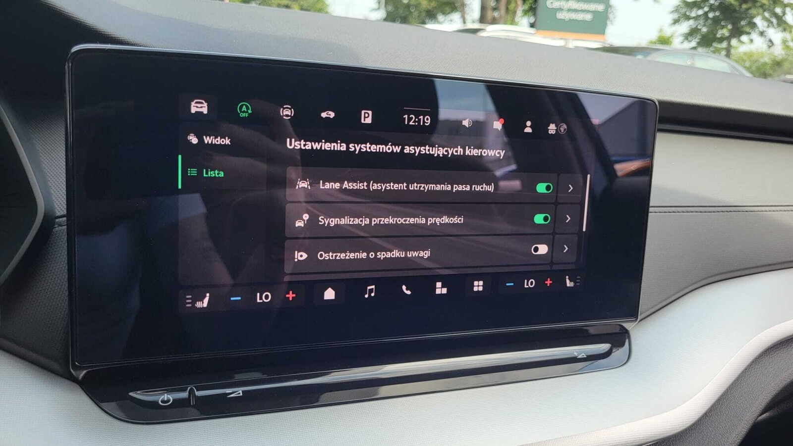 Škoda Octavia Combi - zdjęcie 25