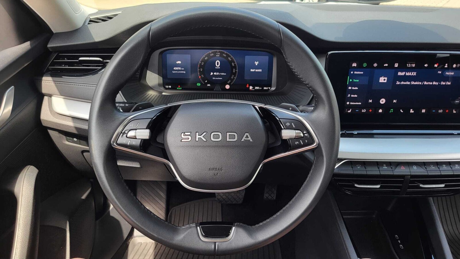 Škoda Octavia Combi - zdjęcie 18