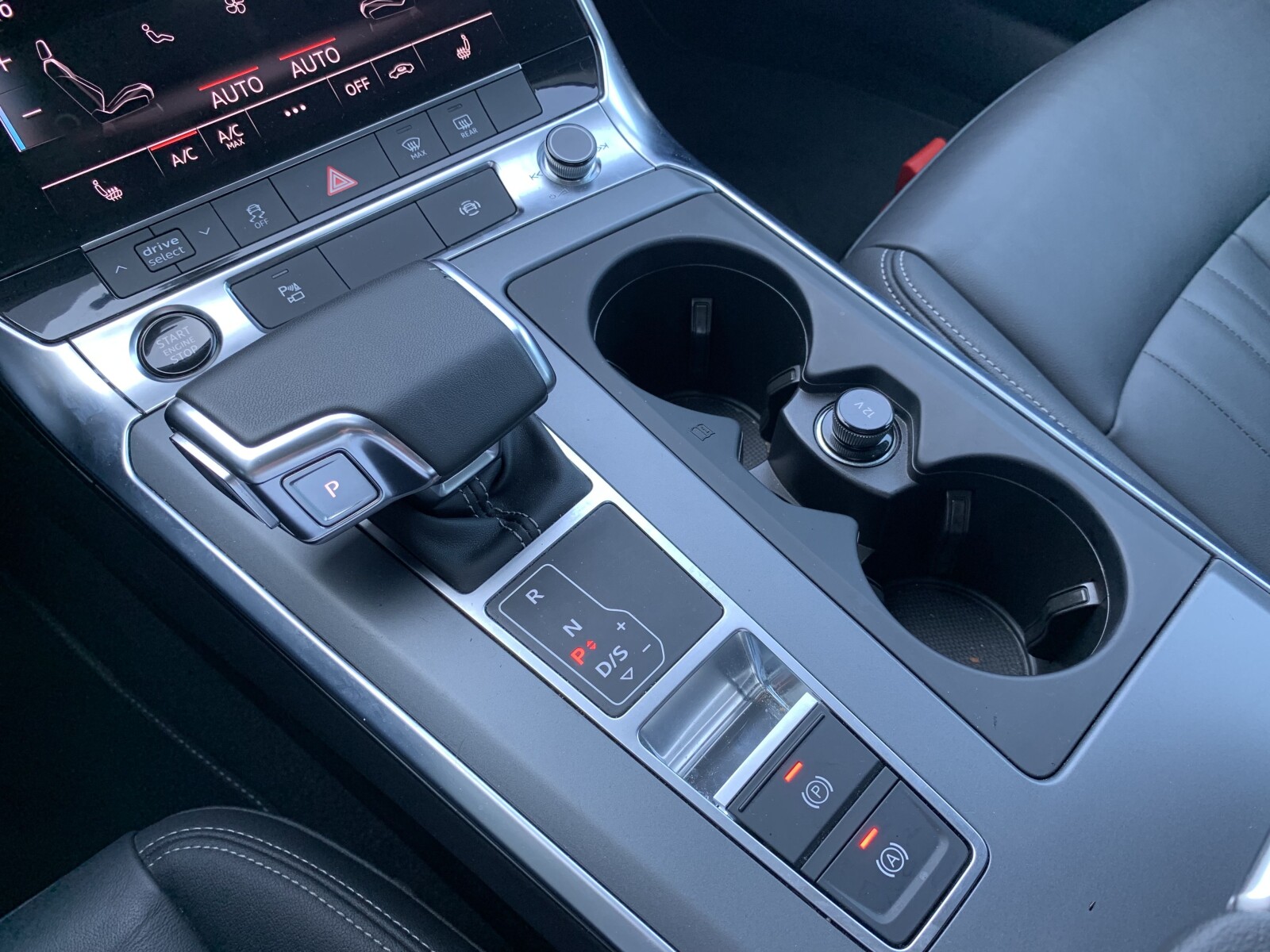 Audi A6 Limousine - zdjęcie 19