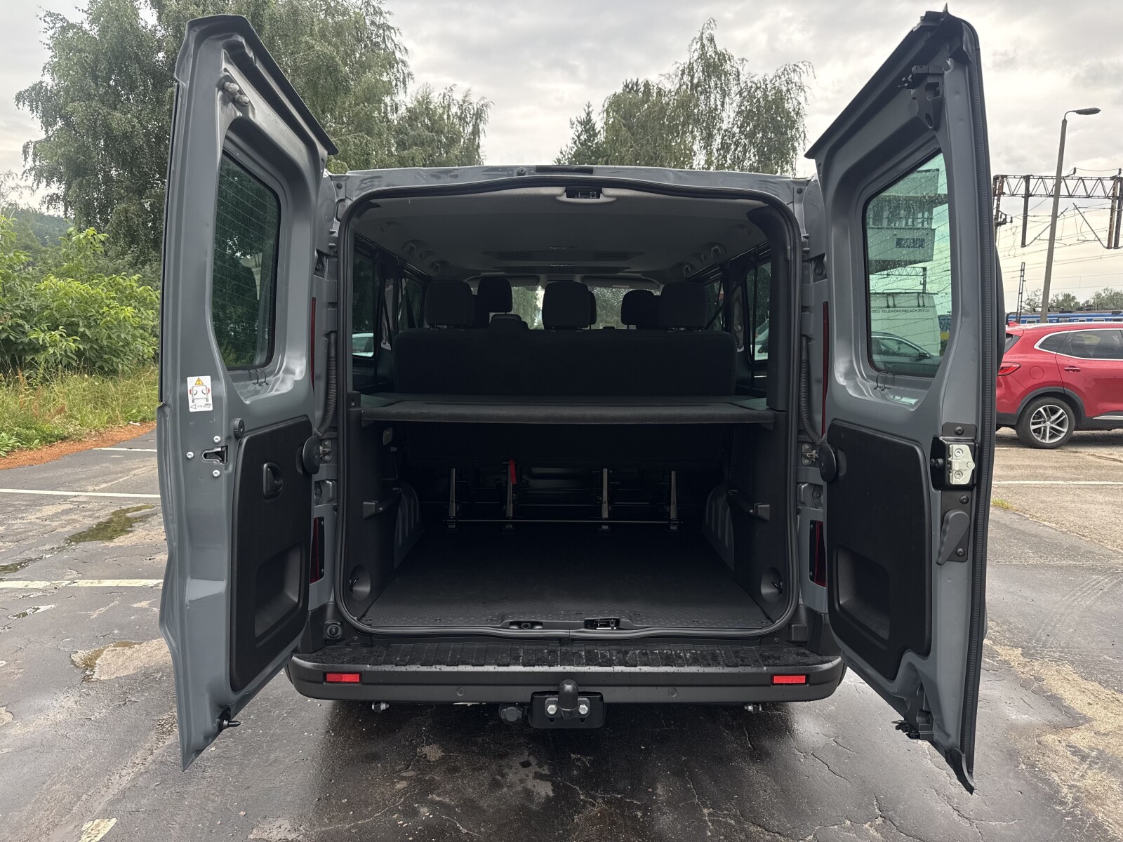 Renault Trafic - zdjęcie 32
