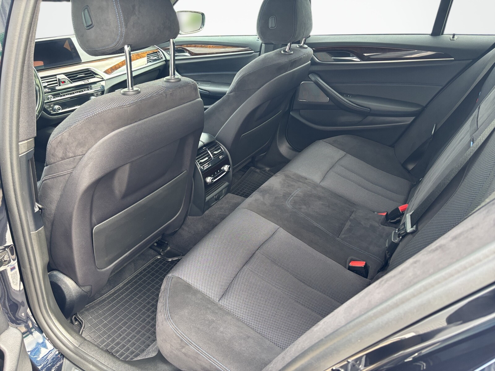 BMW 550 - zdjęcie 13