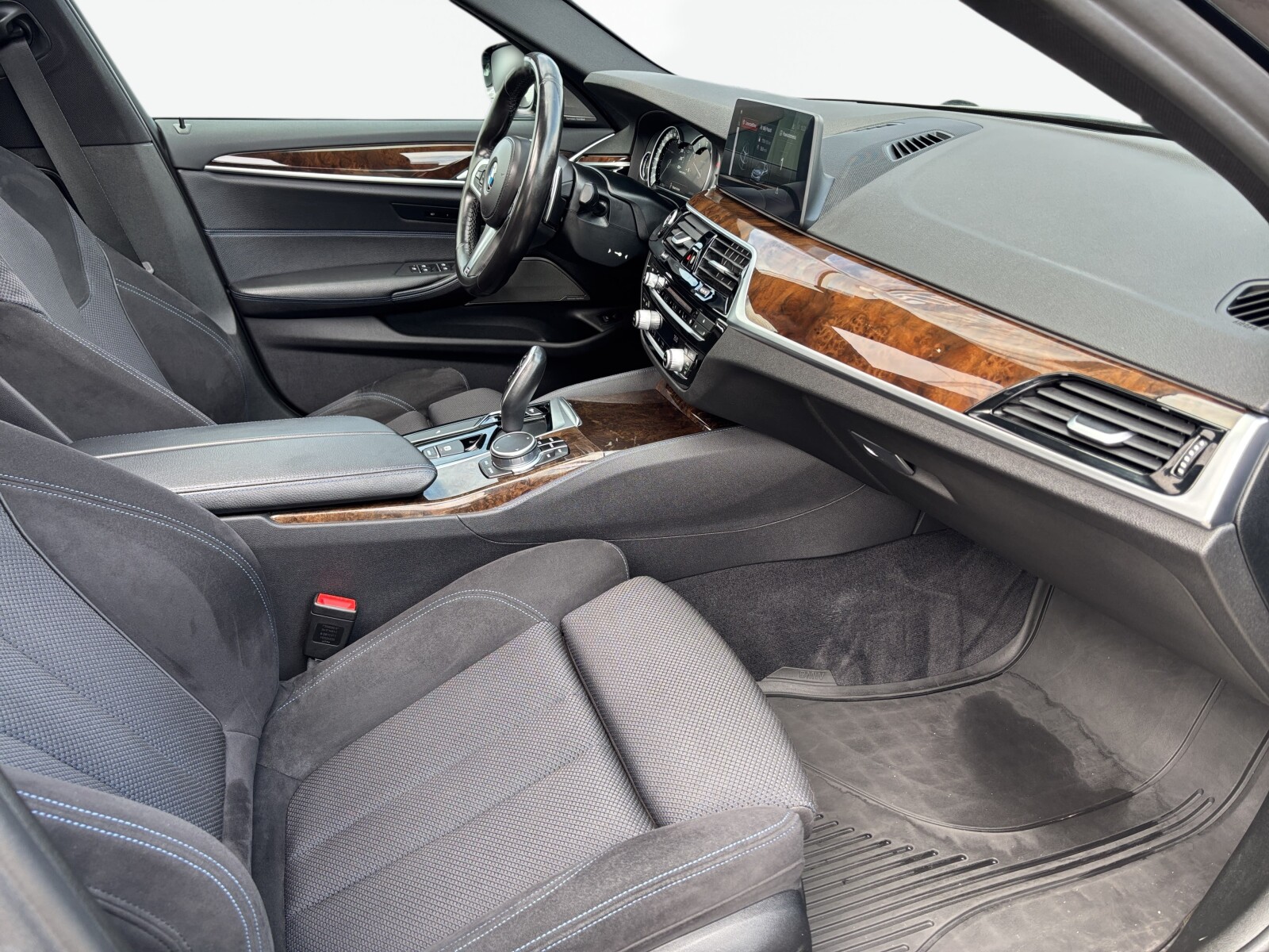 BMW 550 - zdjęcie 15