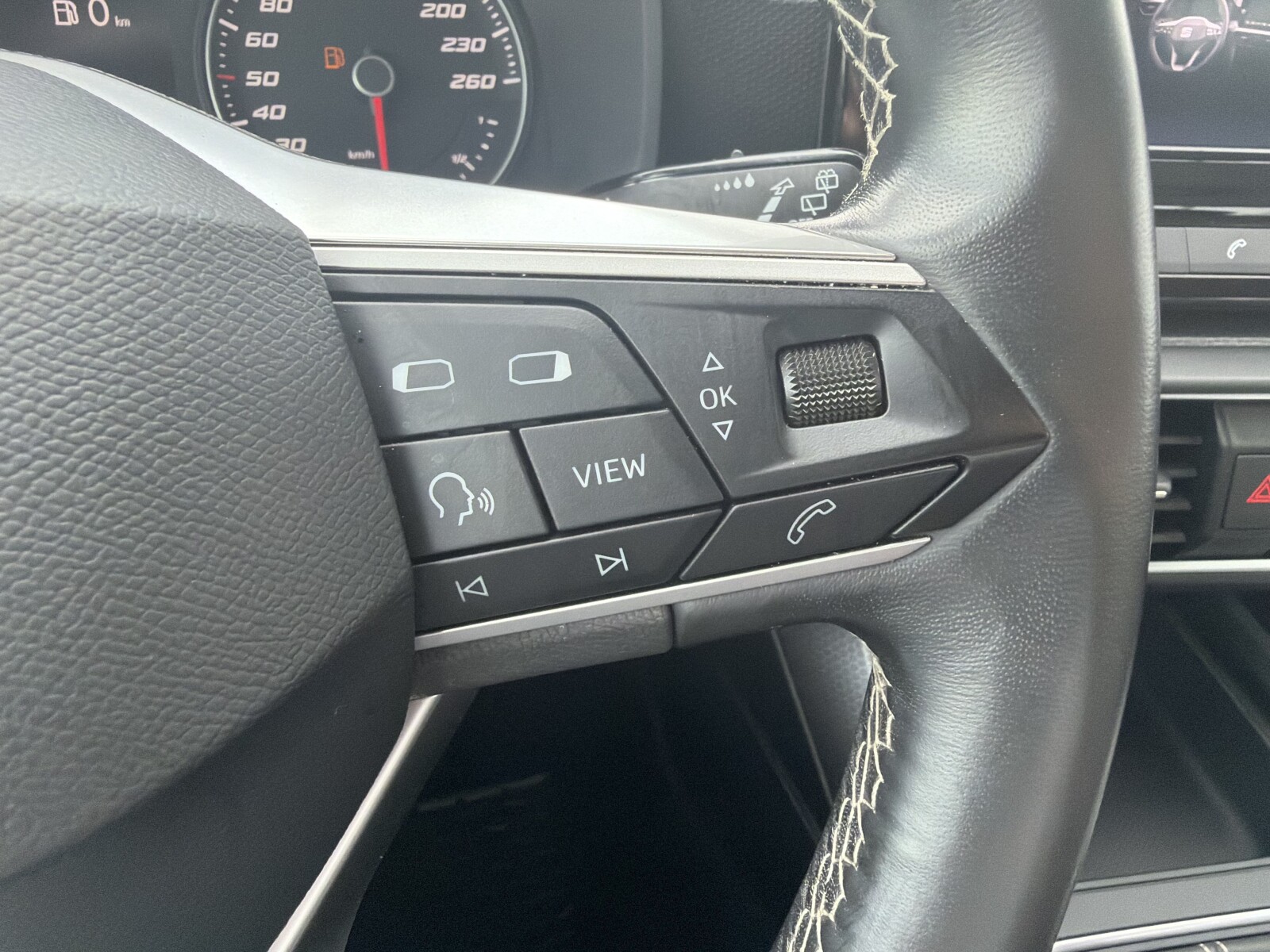 Seat Leon Sportstourer - zdjęcie 28