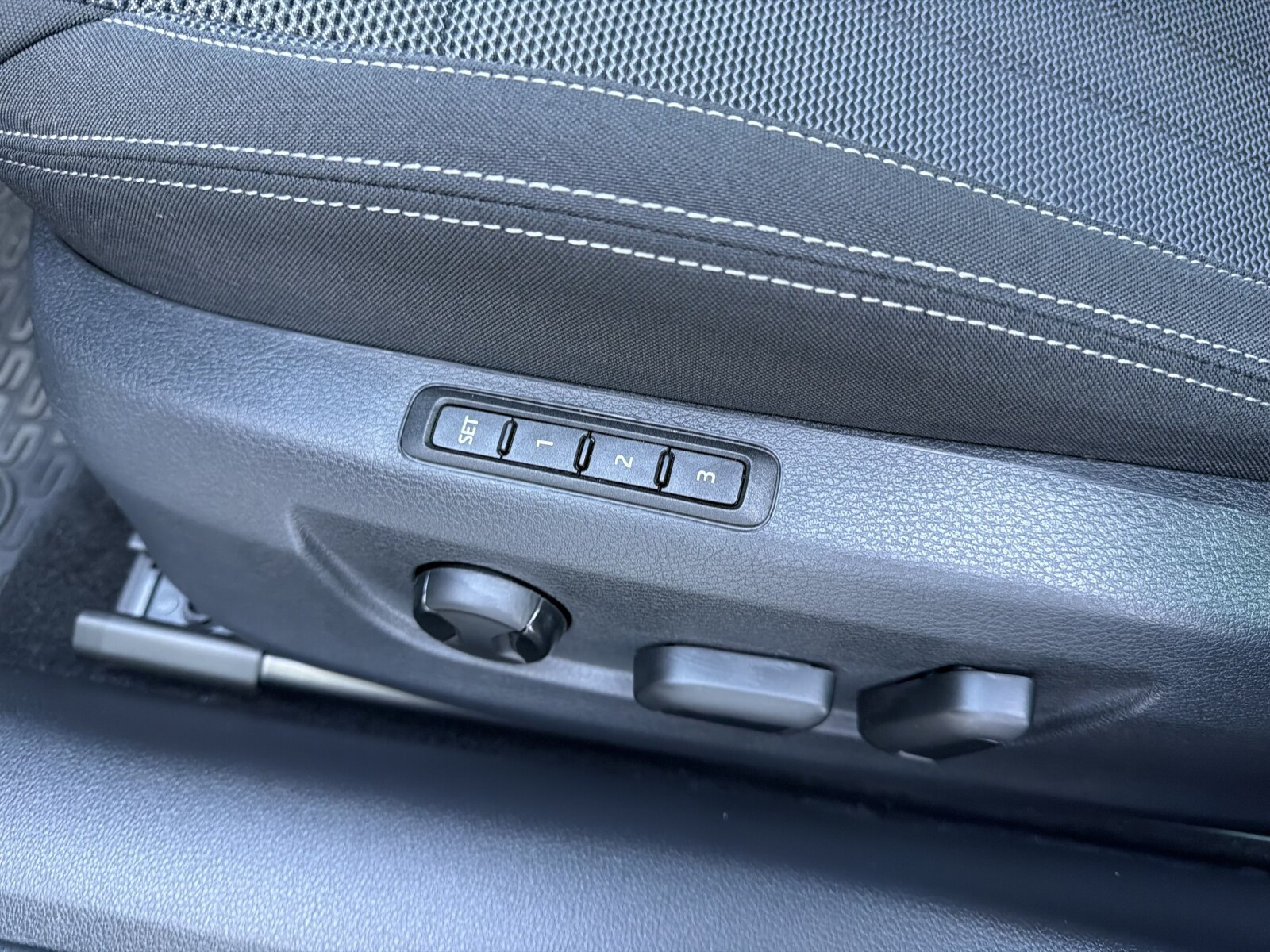 Škoda Superb - zdjęcie 10