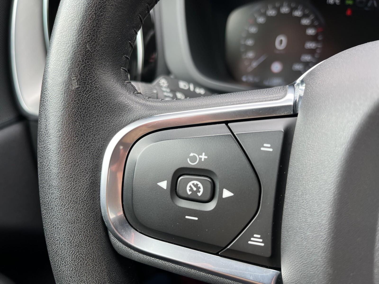 Volvo XC 60 - zdjęcie 25