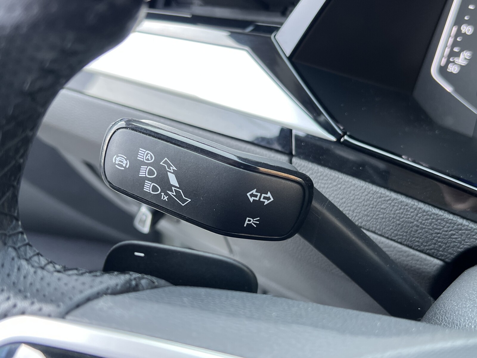 Volkswagen Arteon - zdjęcie 24