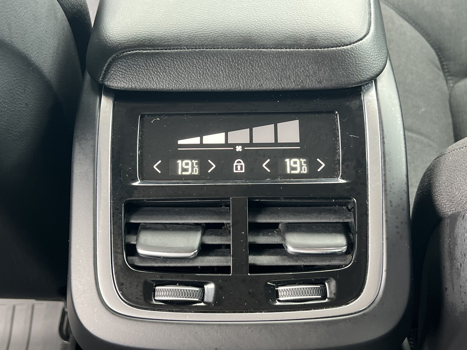 Volvo XC 60 - zdjęcie 25