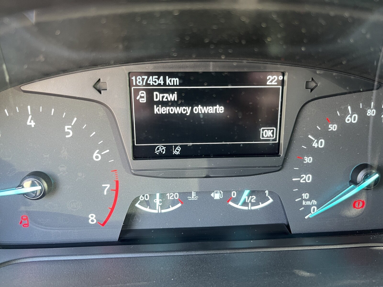 Ford Fiesta - zdjęcie 21
