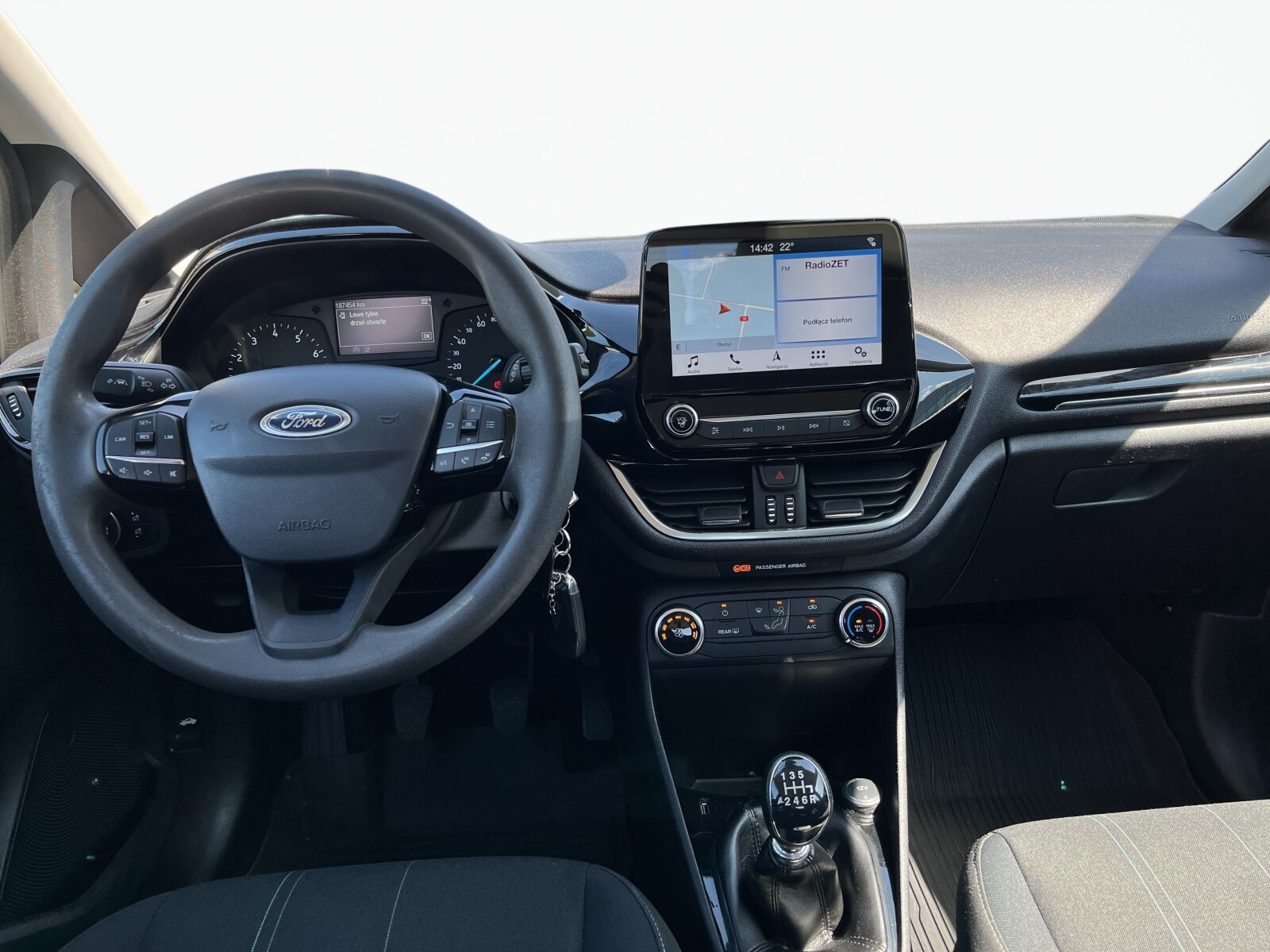 Ford Fiesta - zdjęcie 15