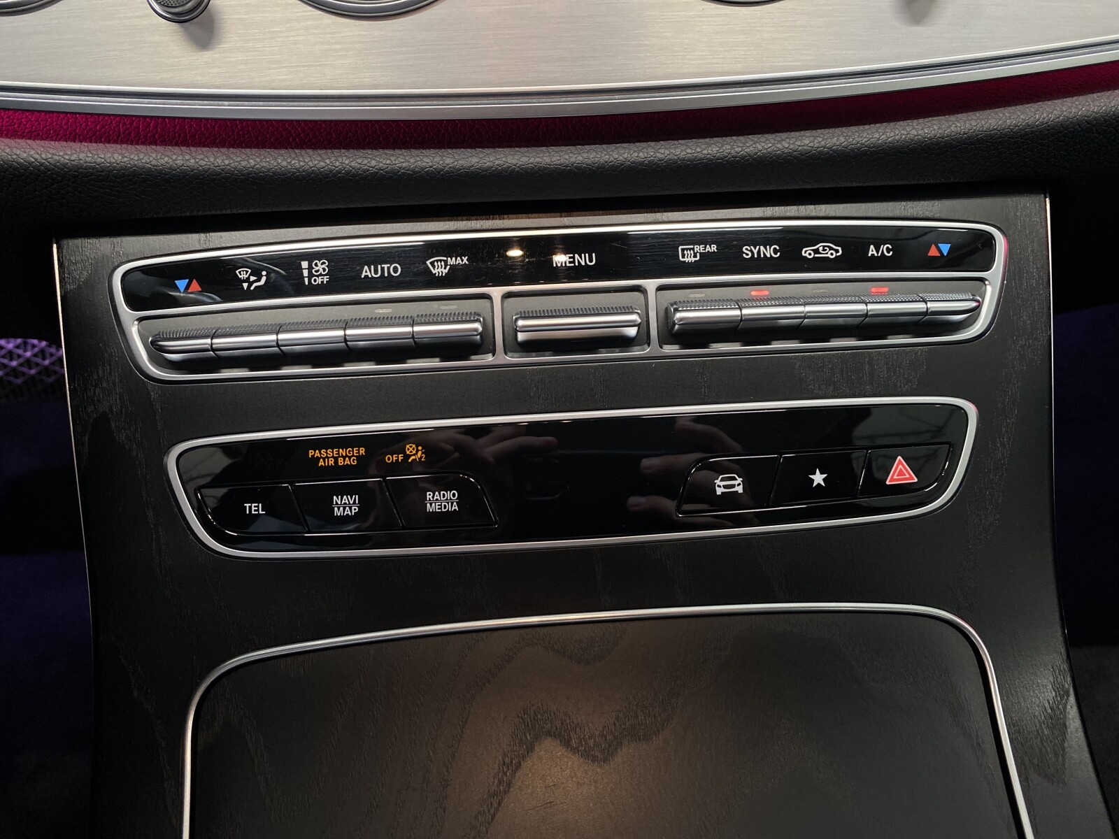 Mercedes-Benz E 220 - zdjęcie 16