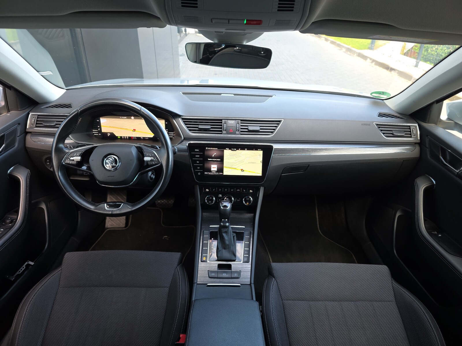 Škoda Superb - zdjęcie 21