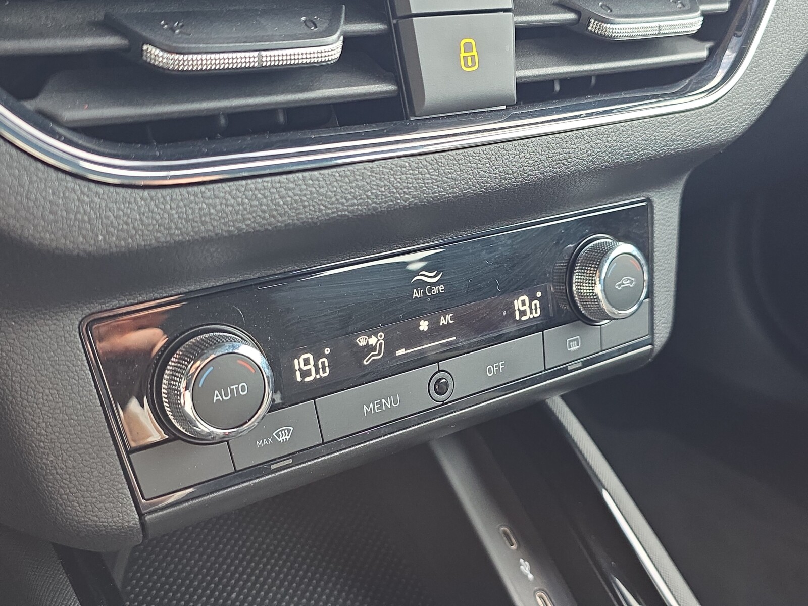 Škoda Kamiq - zdjęcie 24
