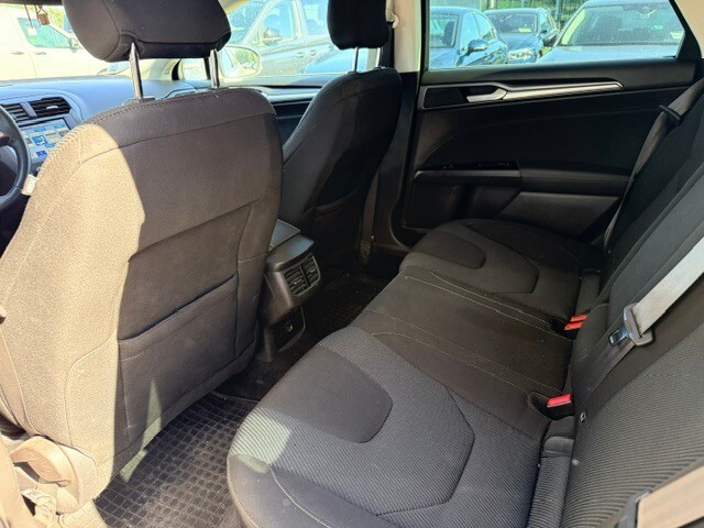 Ford Mondeo - zdjęcie 7
