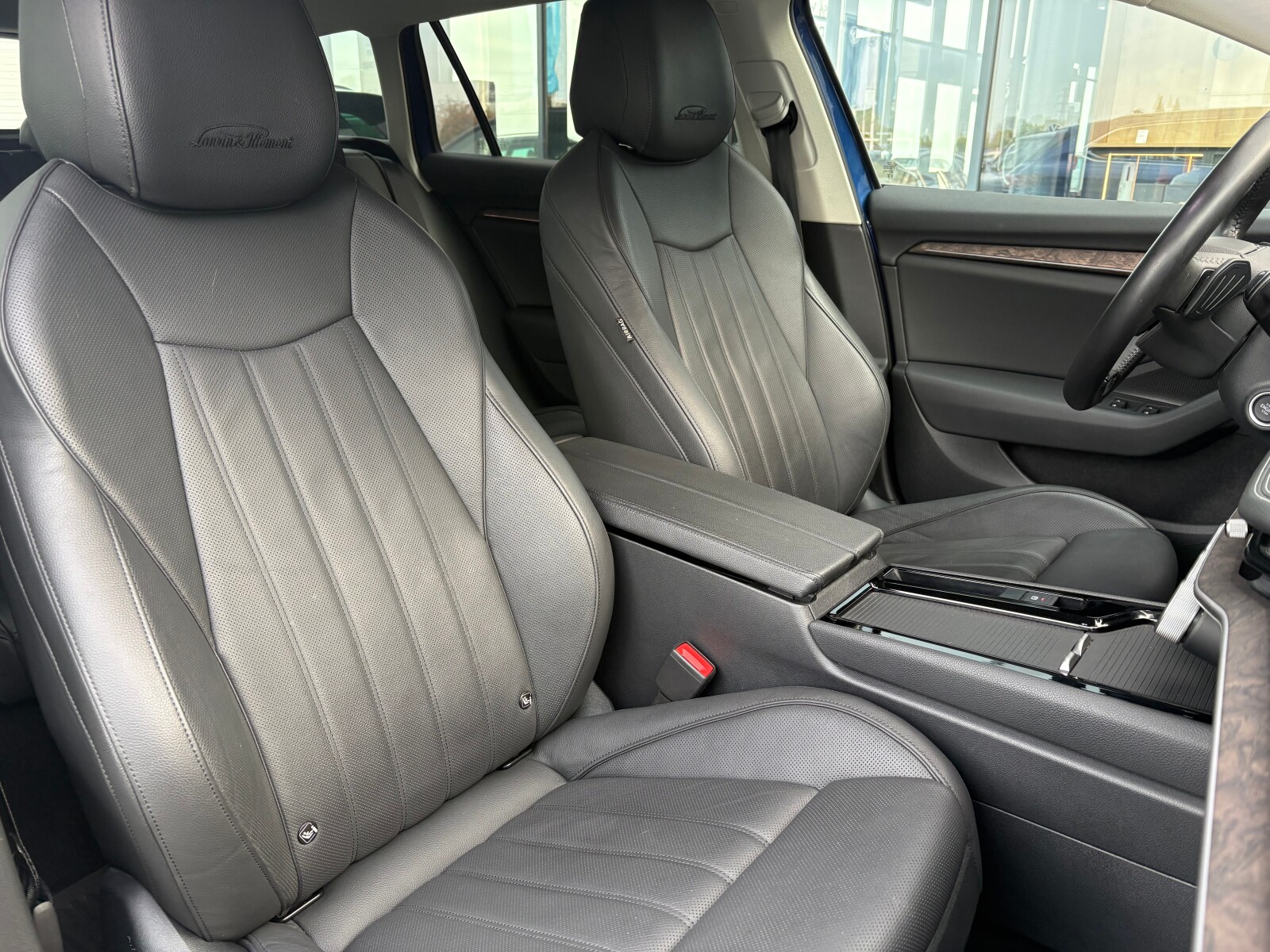 Škoda Superb Combi - zdjęcie 17