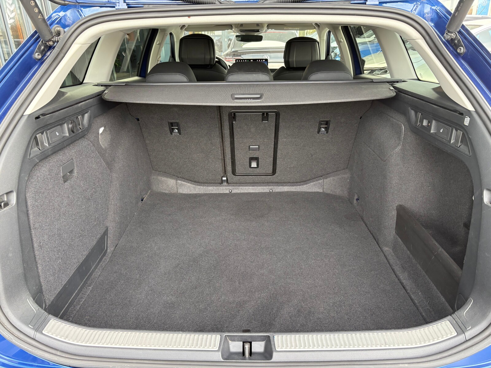 Škoda Superb Combi - zdjęcie 18