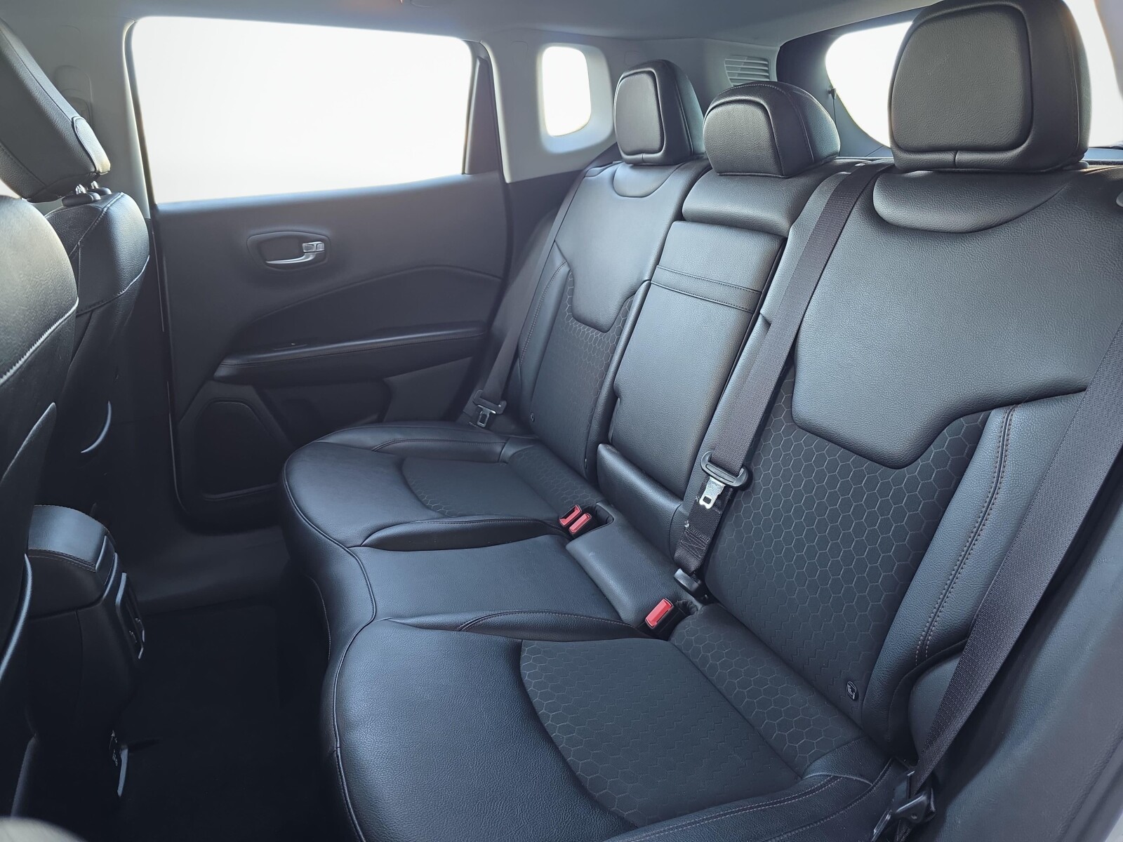 Jeep Compass - zdjęcie 26
