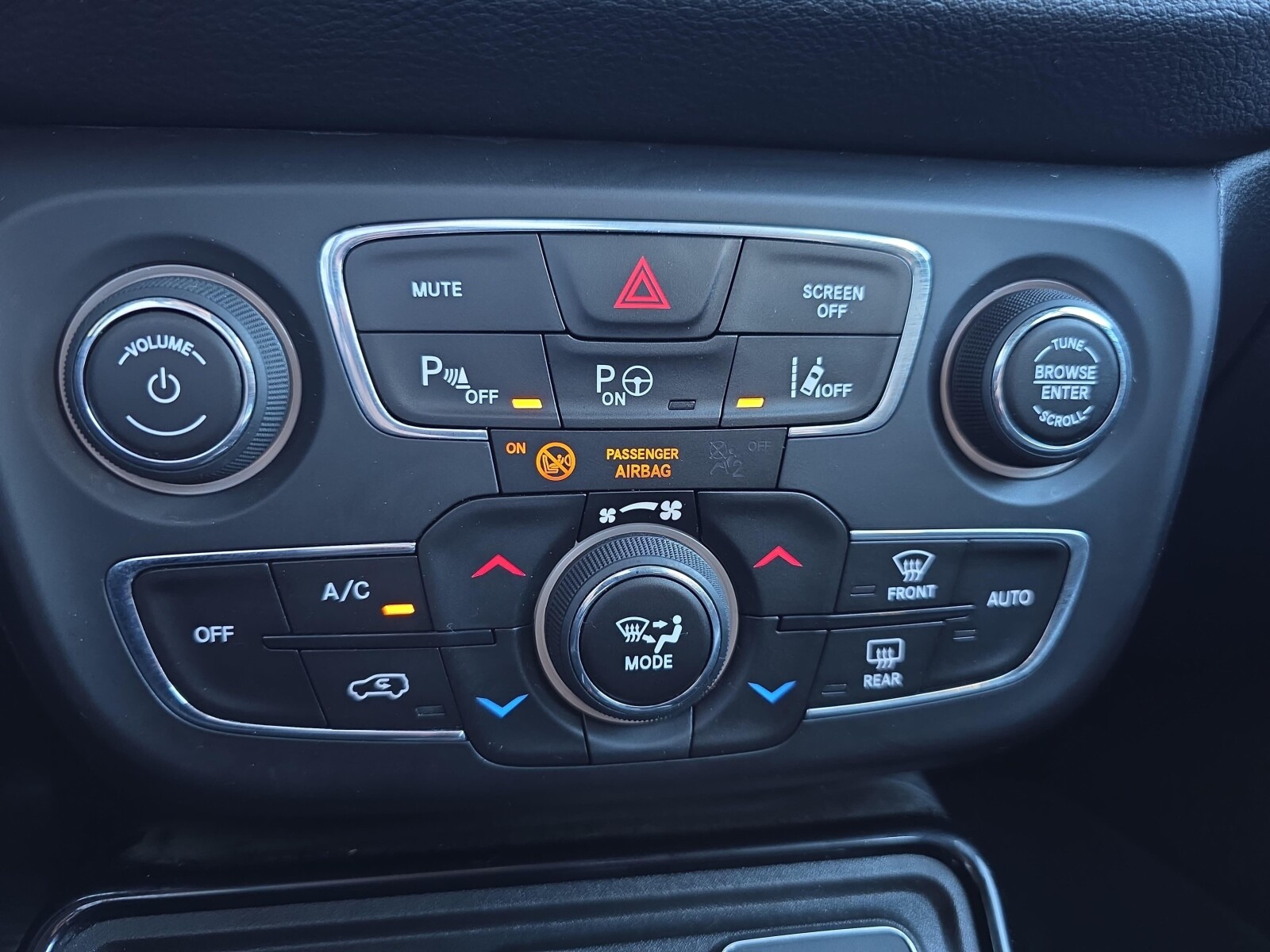 Jeep Compass - zdjęcie 23