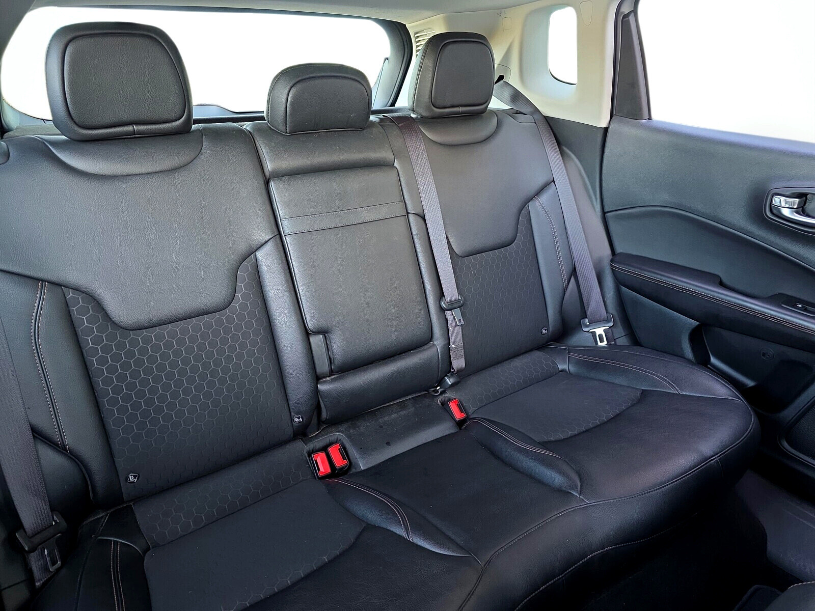 Jeep Compass - zdjęcie 14