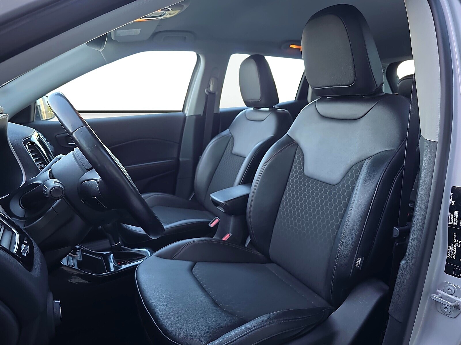 Jeep Compass - zdjęcie 12