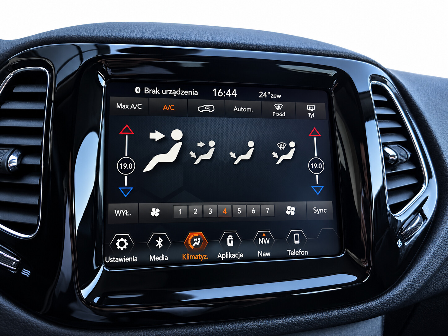 Jeep Compass - zdjęcie 19