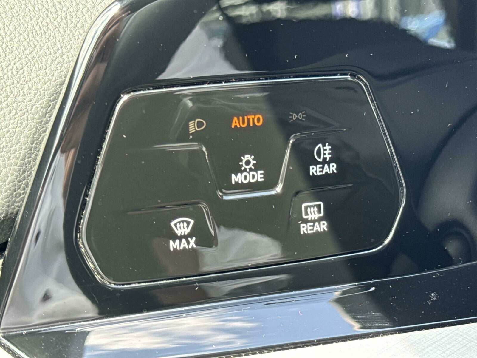 Volkswagen Golf - zdjęcie 18