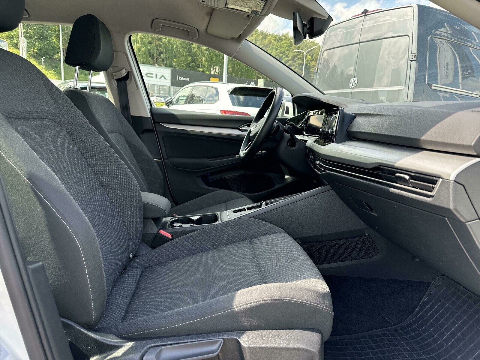 Volkswagen Golf - zdjęcie 14