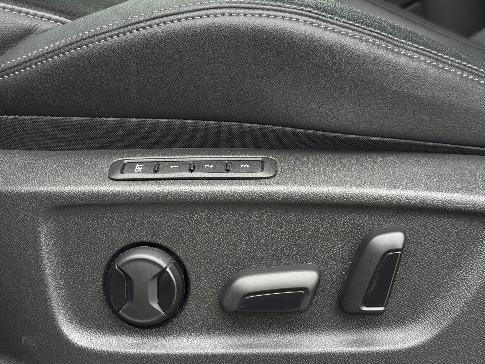 Škoda Karoq - zdjęcie 26