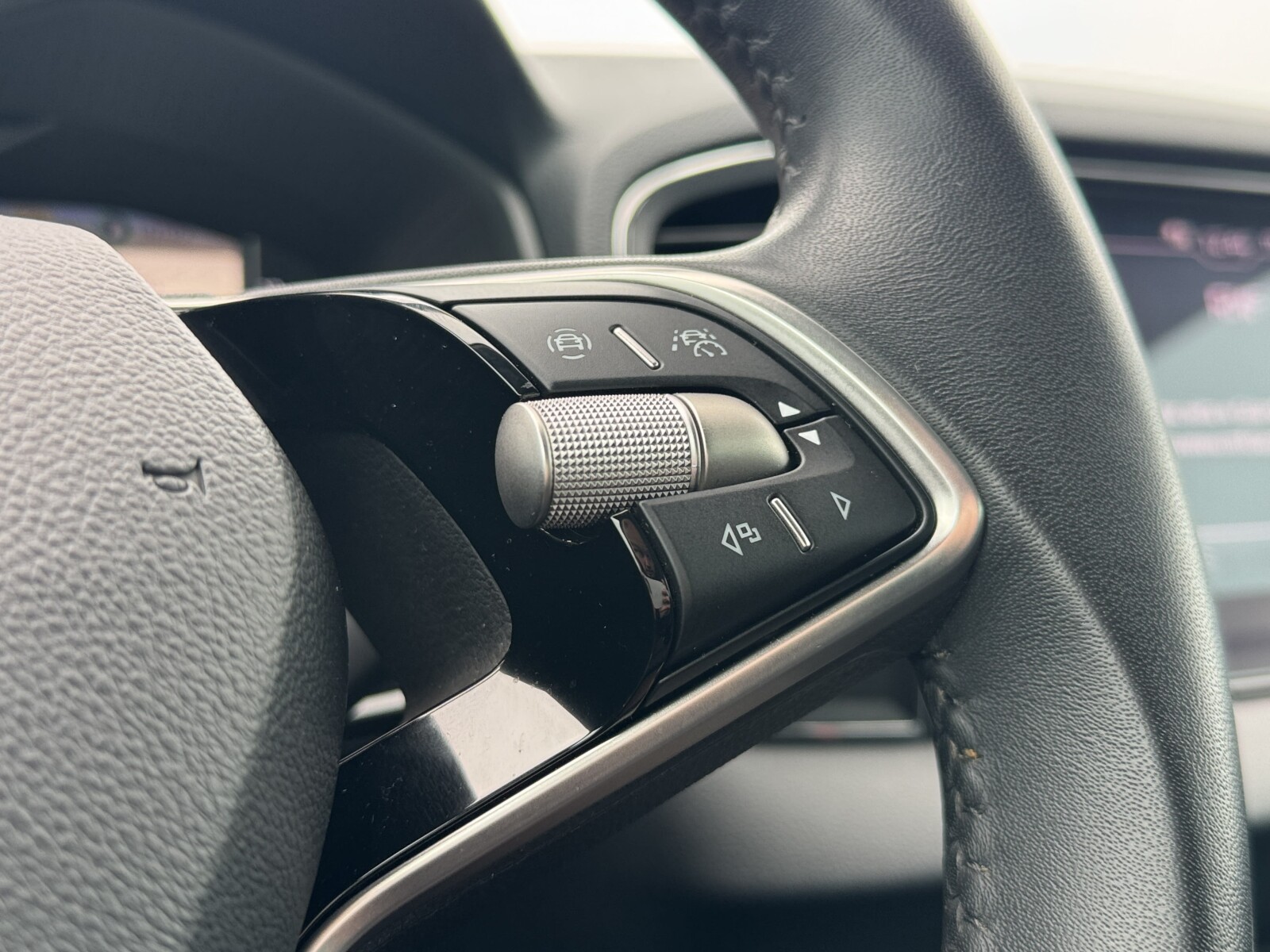 Škoda Karoq - zdjęcie 13