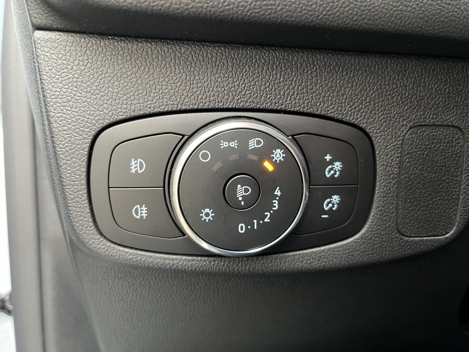 Ford Focus - zdjęcie 22