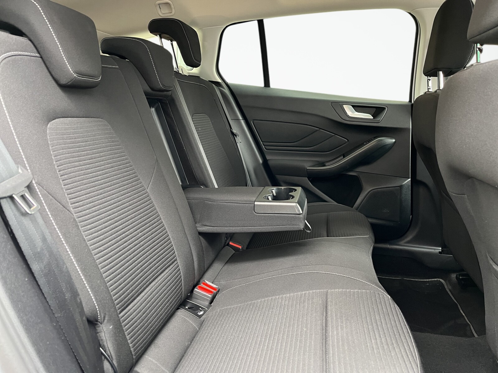 Ford Focus - zdjęcie 19