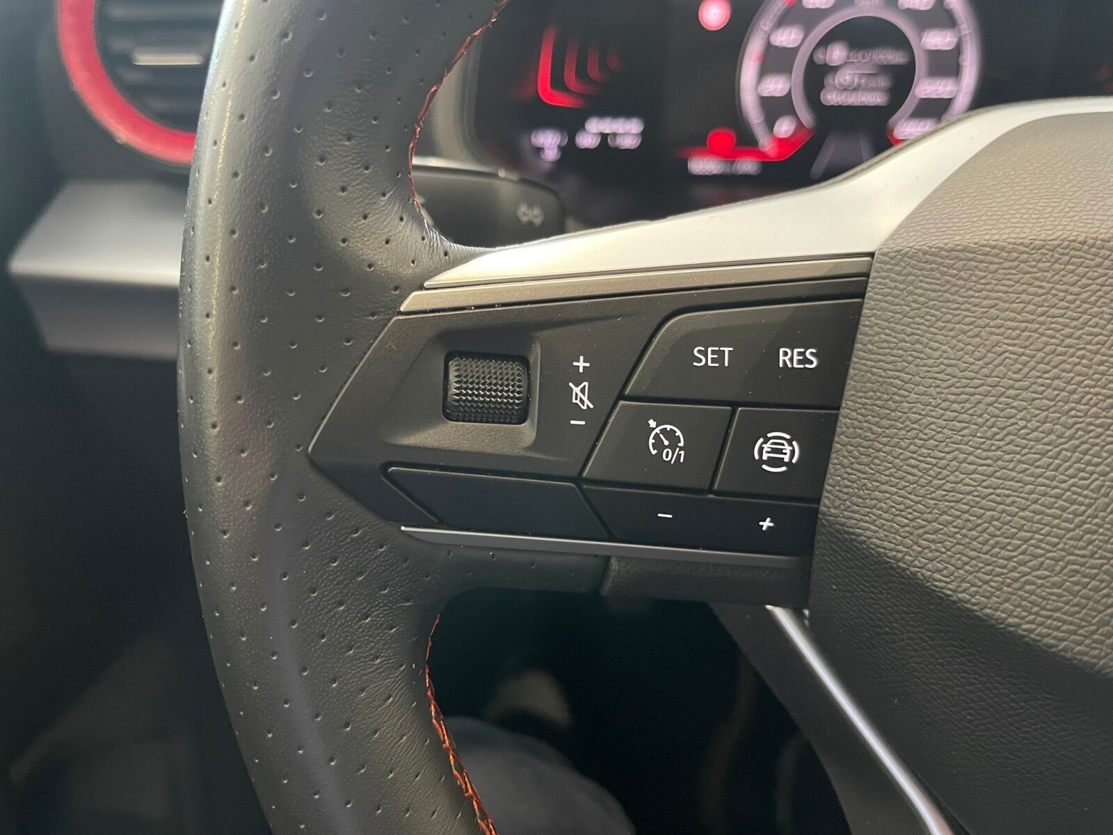 Seat Arona - zdjęcie 22