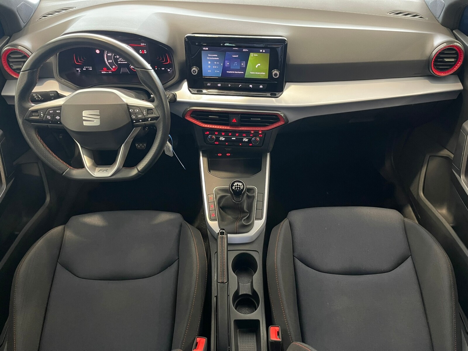 Seat Arona - zdjęcie 12