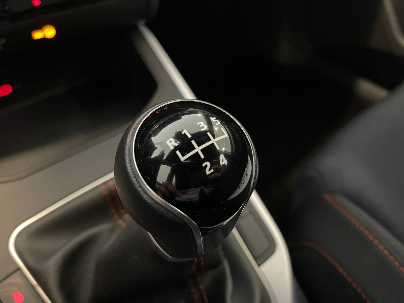 Seat Arona - zdjęcie 20