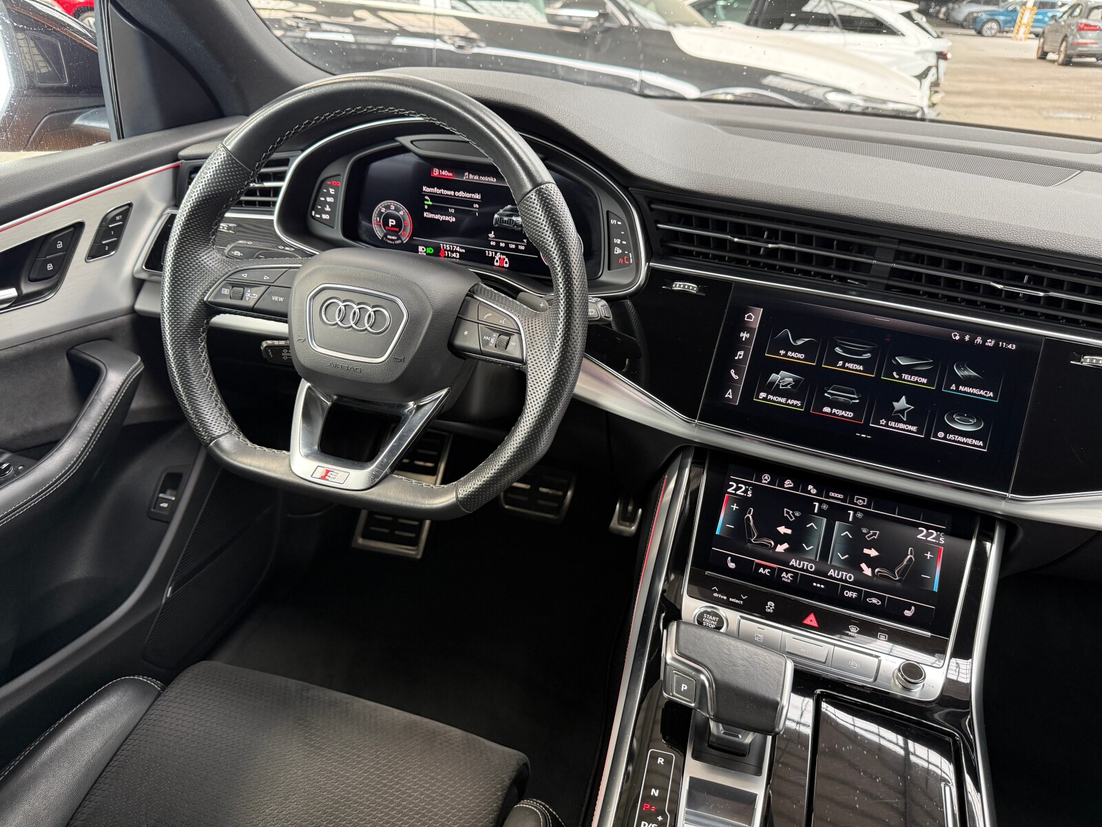 Audi Q8 - zdjęcie 15