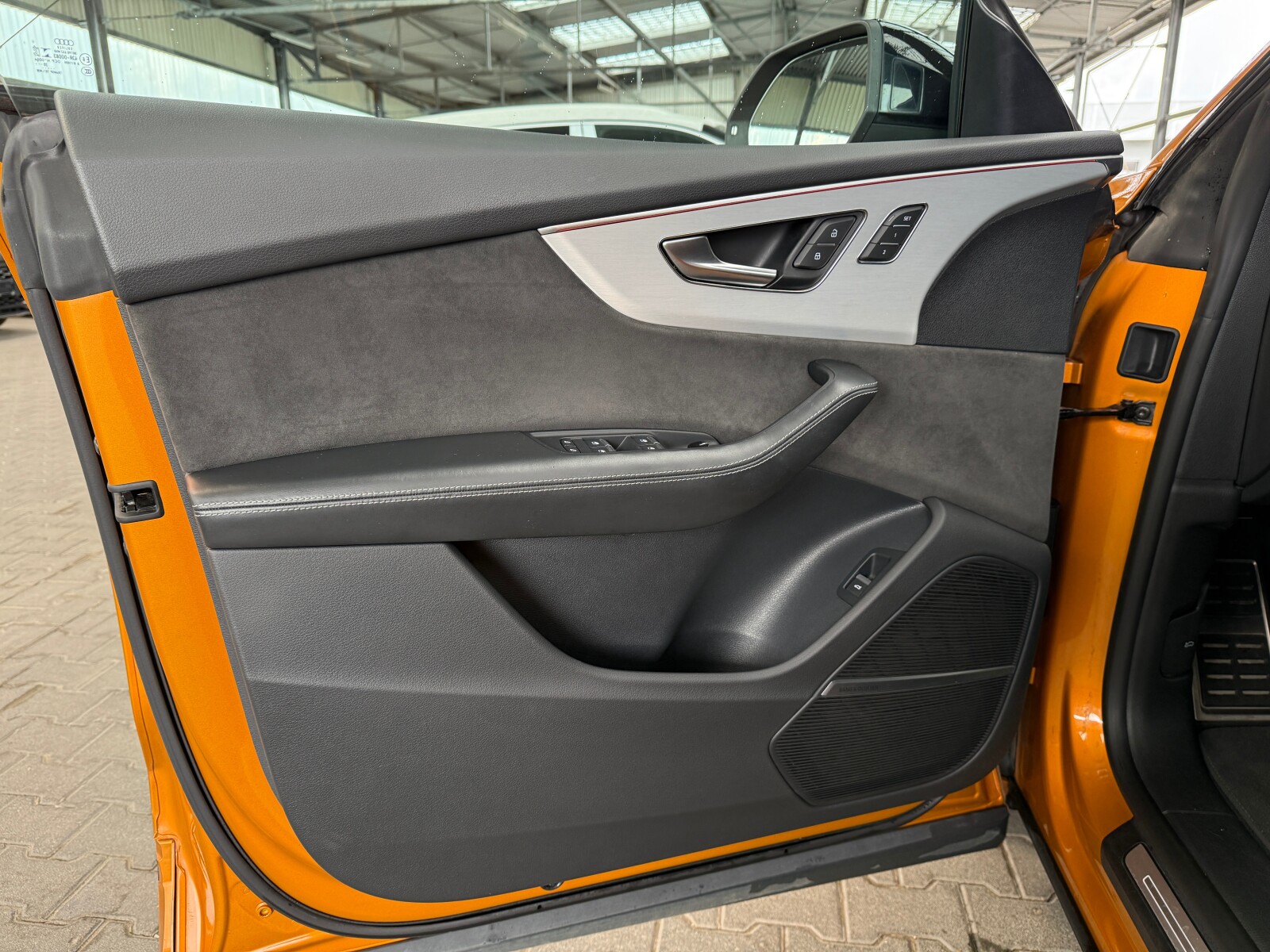 Audi Q8 - zdjęcie 18