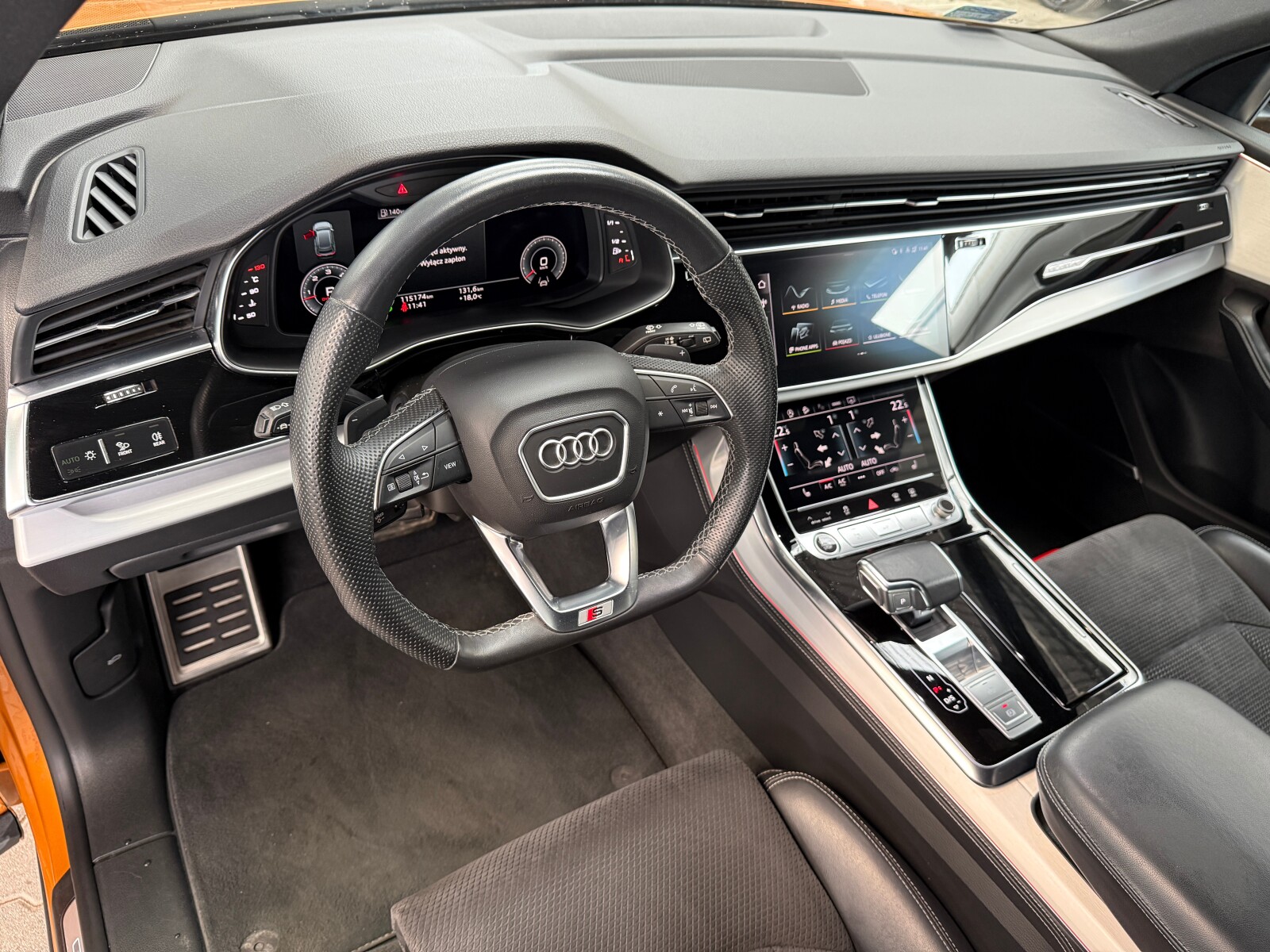 Audi Q8 - zdjęcie 25
