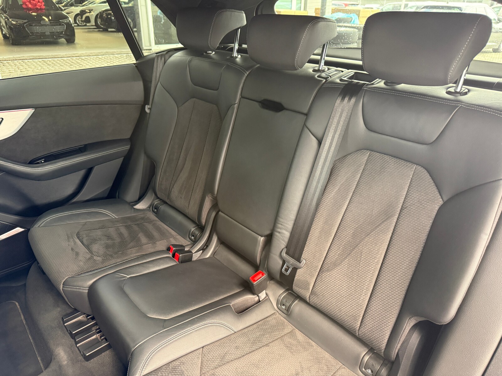 Audi Q8 - zdjęcie 12