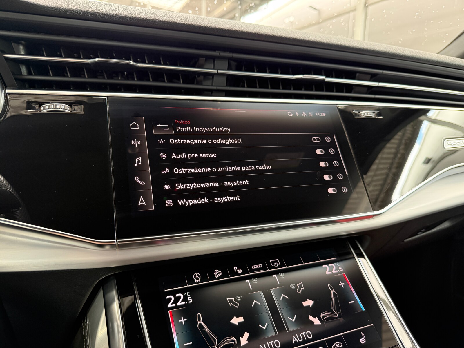Audi Q8 - zdjęcie 34
